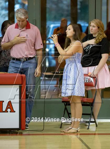 Thumbnail 3 in La Salle vs Flintridge Sacred Heart photogallery.