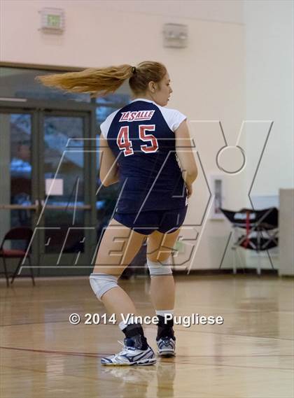 Thumbnail 2 in La Salle vs Flintridge Sacred Heart photogallery.