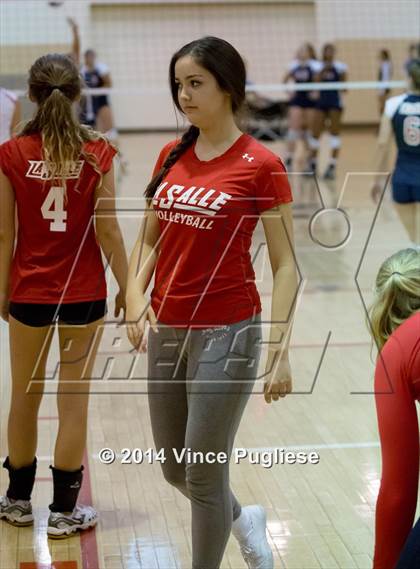 Thumbnail 3 in La Salle vs Flintridge Sacred Heart photogallery.