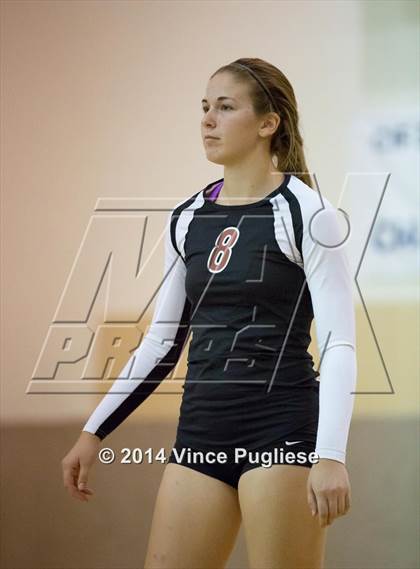 Thumbnail 2 in La Salle vs Flintridge Sacred Heart photogallery.