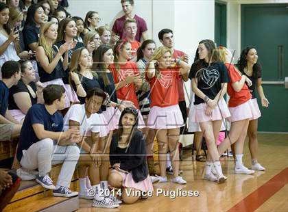Thumbnail 3 in La Salle vs Flintridge Sacred Heart photogallery.