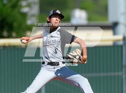 Thumbnail 1 in Laredo United South vs Harlan (UIL 6A Bi-District Playoff) photogallery.