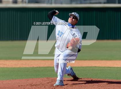 Thumbnail 2 in Laredo United South vs Harlan (UIL 6A Bi-District Playoff) photogallery.