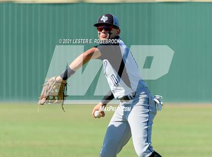 Thumbnail 2 in Laredo United South vs Harlan (UIL 6A Bi-District Playoff) photogallery.