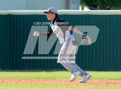 Thumbnail 3 in Laredo United South vs Harlan (UIL 6A Bi-District Playoff) photogallery.
