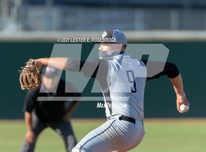 Thumbnail 2 in Laredo United South vs Harlan (UIL 6A Bi-District Playoff) photogallery.