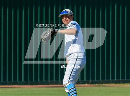 Thumbnail 2 in Laredo United South vs Harlan (UIL 6A Bi-District Playoff) photogallery.