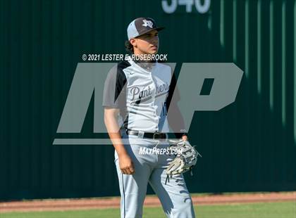 Thumbnail 3 in Laredo United South vs Harlan (UIL 6A Bi-District Playoff) photogallery.