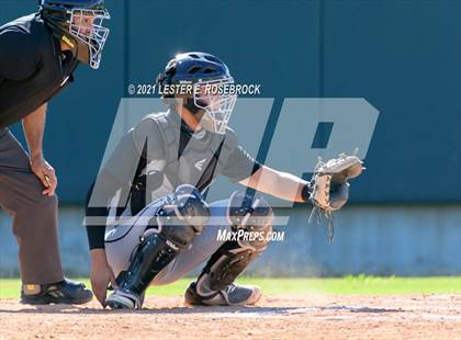 Thumbnail 3 in Laredo United South vs Harlan (UIL 6A Bi-District Playoff) photogallery.