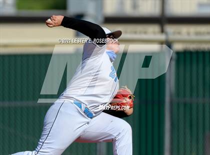 Thumbnail 1 in Laredo United South vs Harlan (UIL 6A Bi-District Playoff) photogallery.