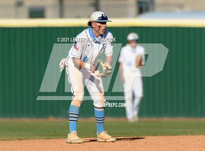 Thumbnail 2 in Laredo United South vs Harlan (UIL 6A Bi-District Playoff) photogallery.