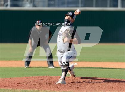Thumbnail 2 in Laredo United South vs Harlan (UIL 6A Bi-District Playoff) photogallery.