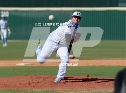 Thumbnail 3 in Laredo United South vs Harlan (UIL 6A Bi-District Playoff) photogallery.