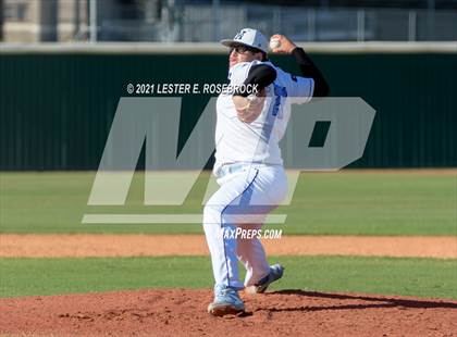 Thumbnail 3 in Laredo United South vs Harlan (UIL 6A Bi-District Playoff) photogallery.