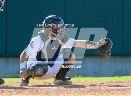 Thumbnail 2 in Laredo United South vs Harlan (UIL 6A Bi-District Playoff) photogallery.