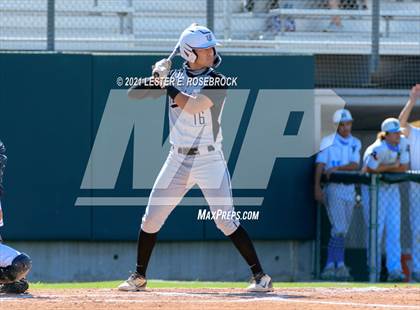 Thumbnail 3 in Laredo United South vs Harlan (UIL 6A Bi-District Playoff) photogallery.