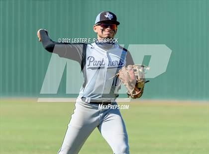Thumbnail 1 in Laredo United South vs Harlan (UIL 6A Bi-District Playoff) photogallery.