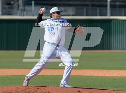 Thumbnail 2 in Laredo United South vs Harlan (UIL 6A Bi-District Playoff) photogallery.