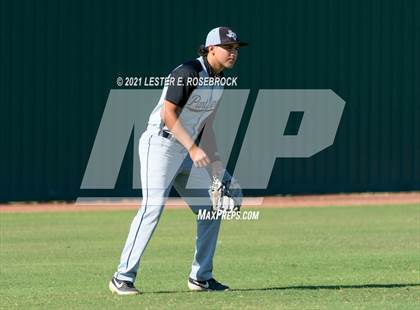 Thumbnail 3 in Laredo United South vs Harlan (UIL 6A Bi-District Playoff) photogallery.