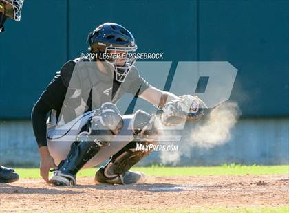 Thumbnail 3 in Laredo United South vs Harlan (UIL 6A Bi-District Playoff) photogallery.