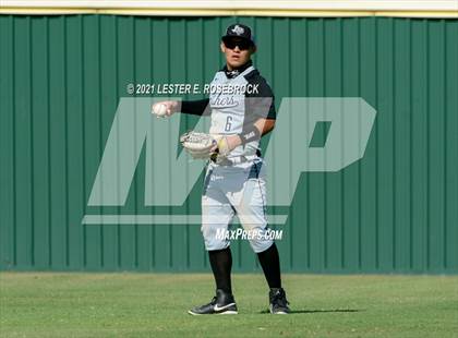Thumbnail 2 in Laredo United South vs Harlan (UIL 6A Bi-District Playoff) photogallery.
