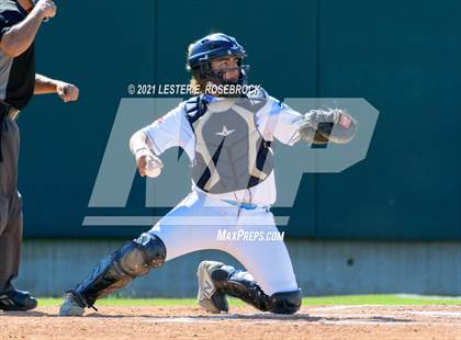 Thumbnail 1 in Laredo United South vs Harlan (UIL 6A Bi-District Playoff) photogallery.