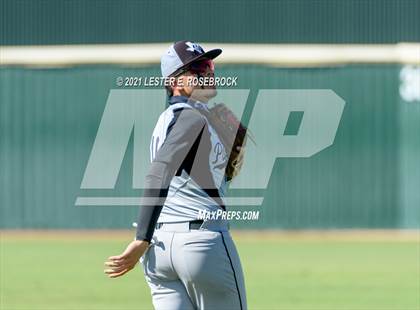 Thumbnail 3 in Laredo United South vs Harlan (UIL 6A Bi-District Playoff) photogallery.