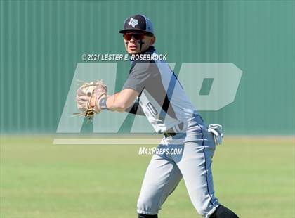 Thumbnail 3 in Laredo United South vs Harlan (UIL 6A Bi-District Playoff) photogallery.