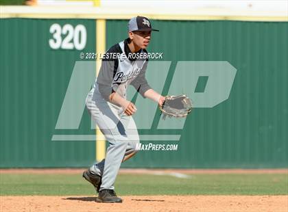 Thumbnail 3 in Laredo United South vs Harlan (UIL 6A Bi-District Playoff) photogallery.