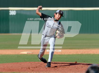 Thumbnail 2 in Laredo United South vs Harlan (UIL 6A Bi-District Playoff) photogallery.
