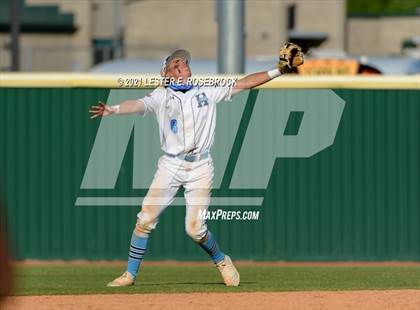 Thumbnail 2 in Laredo United South vs Harlan (UIL 6A Bi-District Playoff) photogallery.