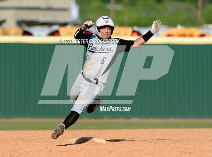 Thumbnail 2 in Laredo United South vs Harlan (UIL 6A Bi-District Playoff) photogallery.