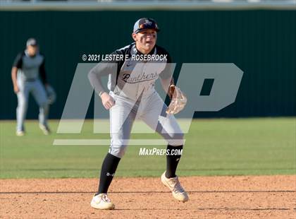 Thumbnail 2 in Laredo United South vs Harlan (UIL 6A Bi-District Playoff) photogallery.
