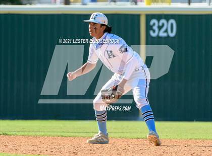Thumbnail 3 in Laredo United South vs Harlan (UIL 6A Bi-District Playoff) photogallery.