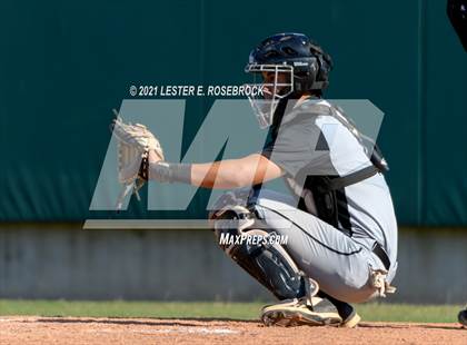 Thumbnail 1 in Laredo United South vs Harlan (UIL 6A Bi-District Playoff) photogallery.