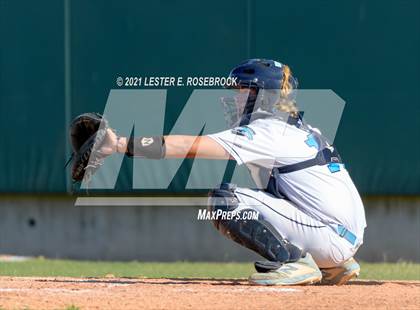 Thumbnail 1 in Laredo United South vs Harlan (UIL 6A Bi-District Playoff) photogallery.