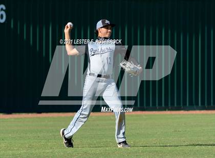 Thumbnail 2 in Laredo United South vs Harlan (UIL 6A Bi-District Playoff) photogallery.