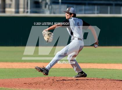 Thumbnail 2 in Laredo United South vs Harlan (UIL 6A Bi-District Playoff) photogallery.