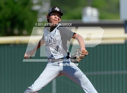 Thumbnail 2 in Laredo United South vs Harlan (UIL 6A Bi-District Playoff) photogallery.