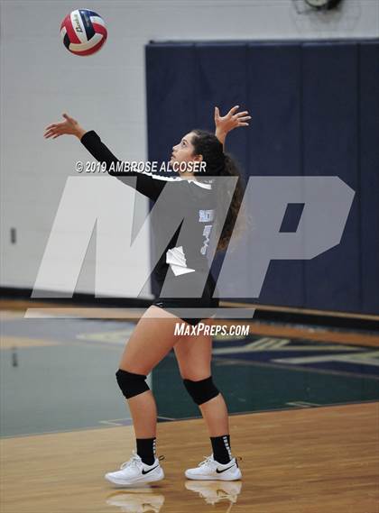 Thumbnail 2 in Paetow vs. Mayde Creek (KISD/CFISD Junior Varsity Tournament) photogallery.