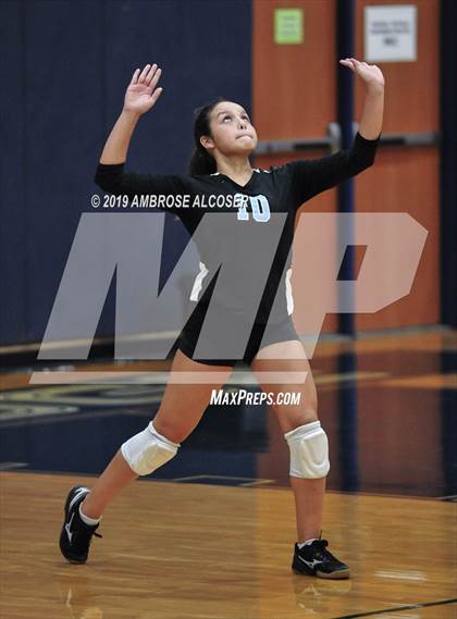 Thumbnail 1 in Paetow vs. Mayde Creek (KISD/CFISD Junior Varsity Tournament) photogallery.