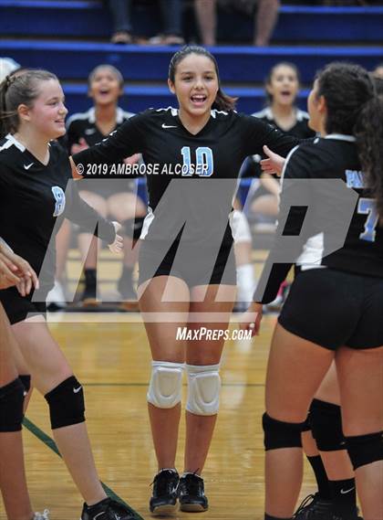 Thumbnail 2 in Paetow vs. Mayde Creek (KISD/CFISD Junior Varsity Tournament) photogallery.