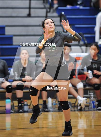 Thumbnail 2 in Paetow vs. Mayde Creek (KISD/CFISD Junior Varsity Tournament) photogallery.