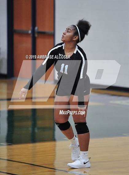 Thumbnail 2 in Paetow vs. Mayde Creek (KISD/CFISD Junior Varsity Tournament) photogallery.