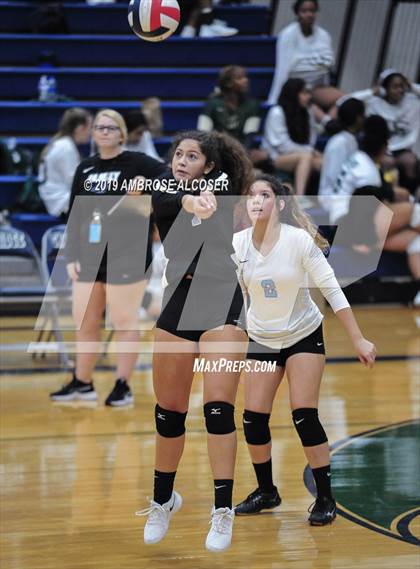 Thumbnail 1 in Paetow vs. Mayde Creek (KISD/CFISD Junior Varsity Tournament) photogallery.