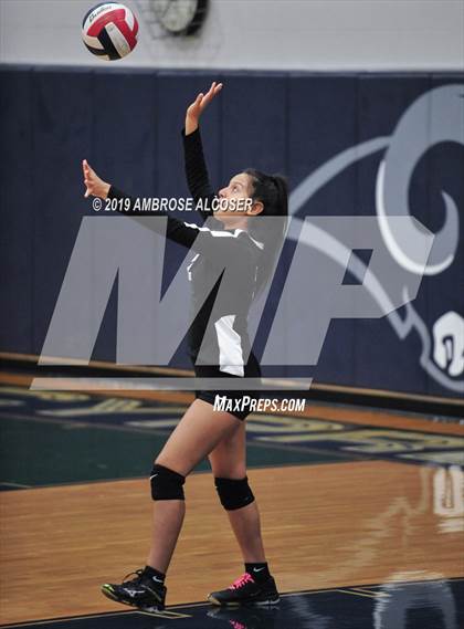 Thumbnail 2 in Paetow vs. Mayde Creek (KISD/CFISD Junior Varsity Tournament) photogallery.