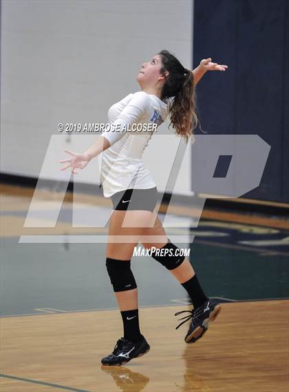 Thumbnail 2 in Paetow vs. Mayde Creek (KISD/CFISD Junior Varsity Tournament) photogallery.