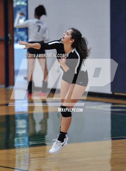 Thumbnail 1 in Paetow vs. Mayde Creek (KISD/CFISD Junior Varsity Tournament) photogallery.