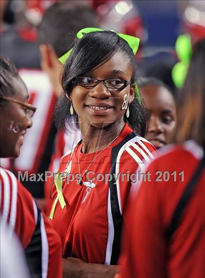 Thumbnail 3 in Cedar Hill vs. Guyer (Kirk Herbstreit National Kickoff Classic) photogallery.