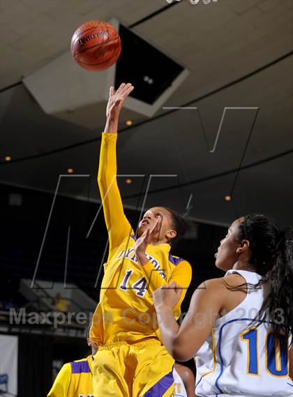 Thumbnail 3 in Lynwood vs. JW North (CIF SS D2AA Final) photogallery.